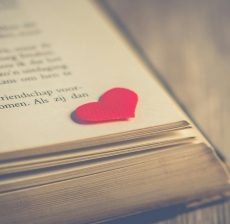 Photo - Book Love Heart