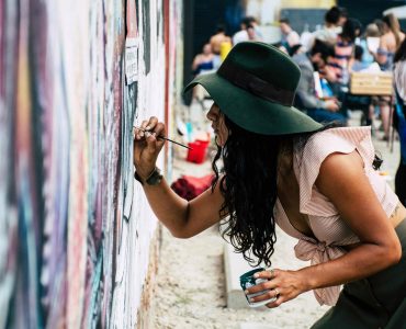 Photo - Female Artist